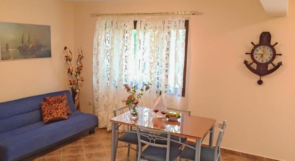 Glyfada Villas || Parálion Ástros Eksteriør bilde