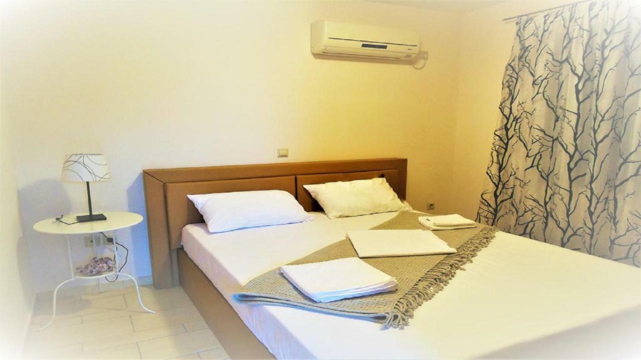 Glyfada Villas || Parálion Ástros Eksteriør bilde