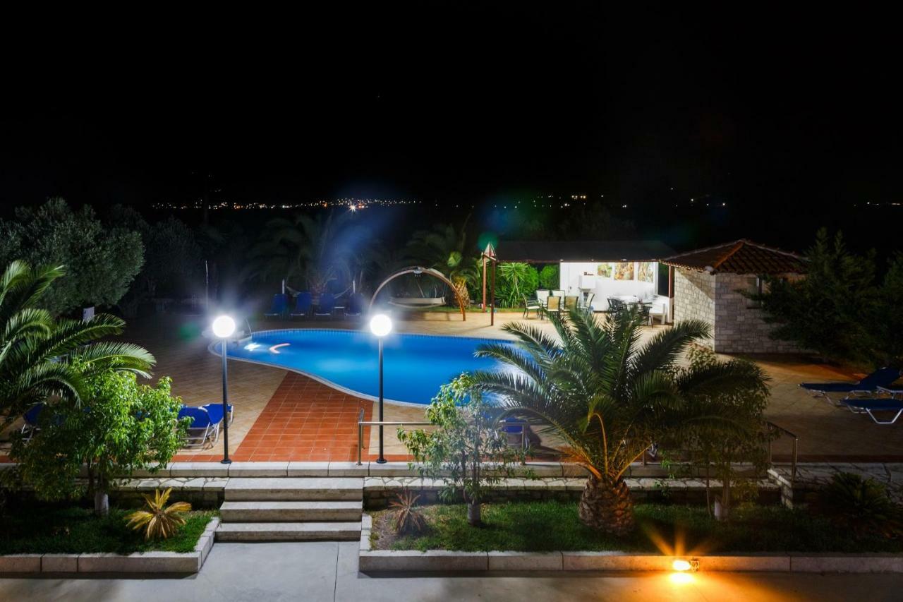 Glyfada Villas || Parálion Ástros Eksteriør bilde
